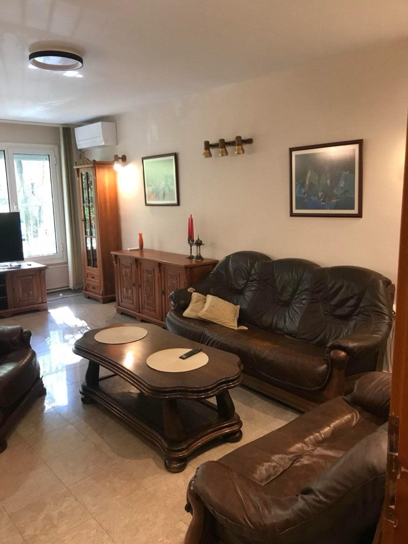 Kiadó  2 hálószobás Plovdiv , Marasa , 100 négyzetméter | 69872685 - kép [4]