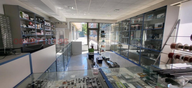 De inchiriat  Magazin Velico Târnovo , Țentâr , 65 mp | 81148680 - imagine [2]