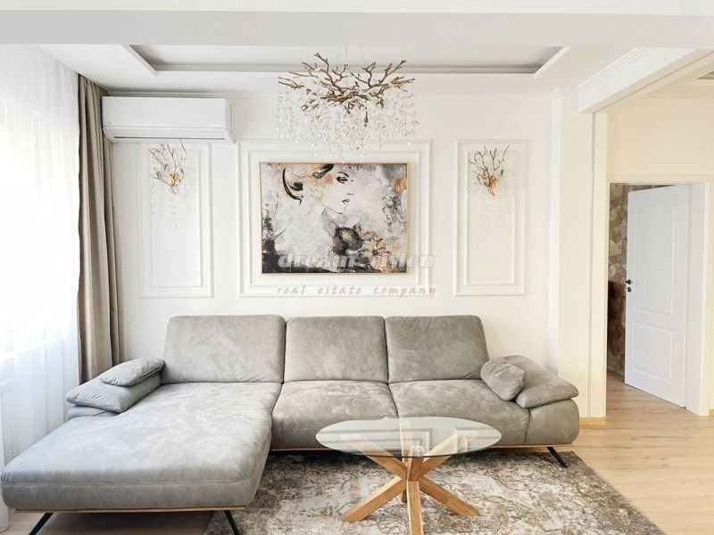 Zu vermieten  3 Schlafzimmer Sofia , Zentar , 115 qm | 11688685 - Bild [4]