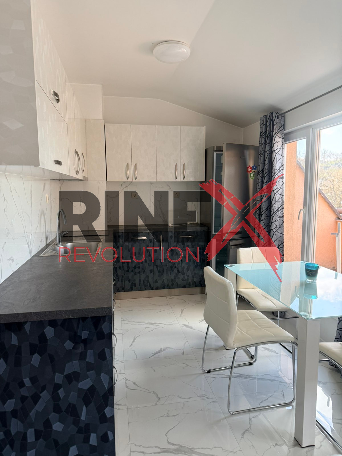 Дава под наем 3-СТАЕН, гр. Пловдив, Център, снимка 3 - Апартаменти - 54206943