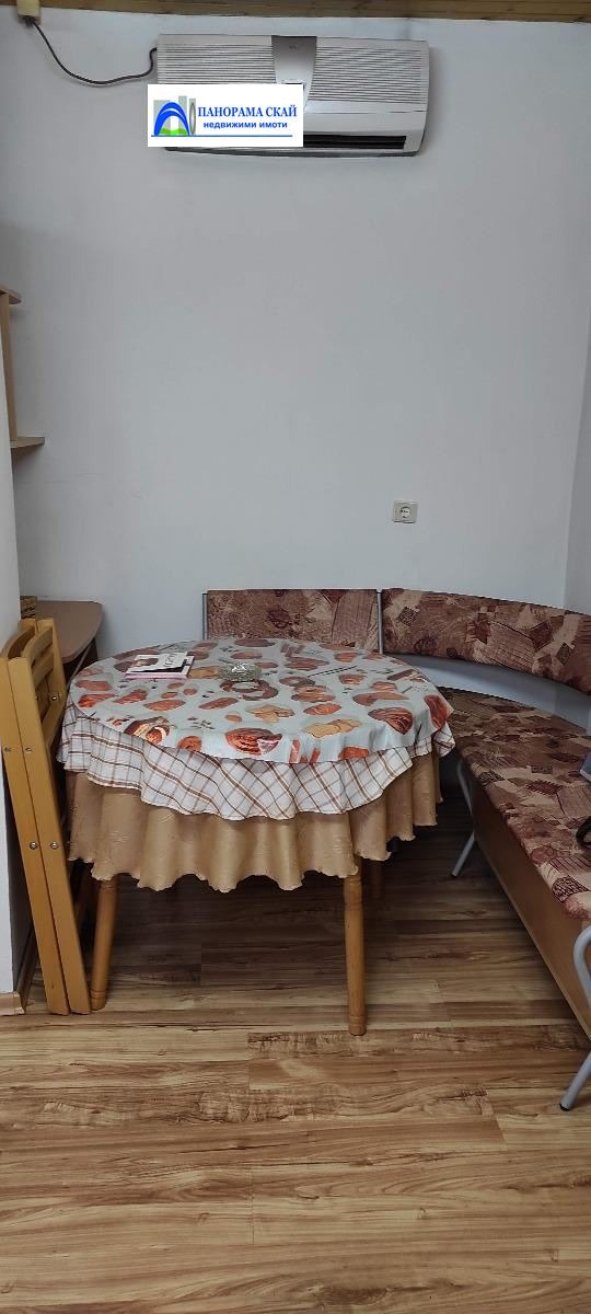Vuokrattavana  Ullakko Pleven , Idealen tsentar , 40 neliömetriä | 40194400 - kuva [2]