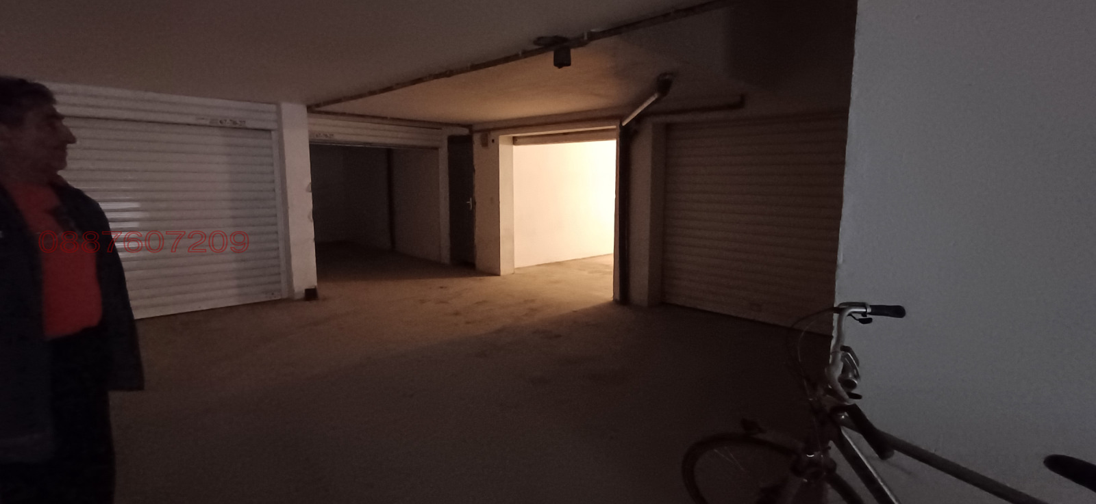 Дава под наем ГАРАЖ, ПАРКОМЯСТО, гр. Кърджали, Център, снимка 2 - Гаражи и паркоместа - 54241542