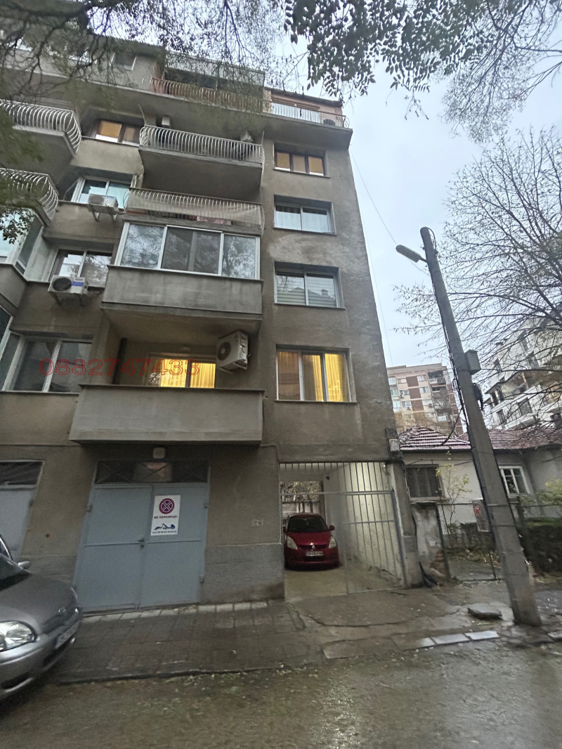 Дава под наем ГАРАЖ, ПАРКОМЯСТО, гр. Пловдив, Кършияка, снимка 4 - Гаражи и паркоместа - 52780530