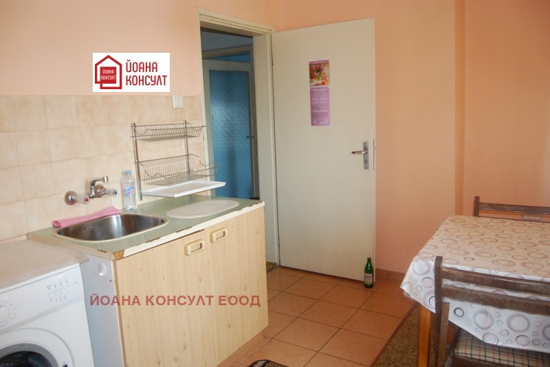 De inchiriat  Studio Pleven , Șiroc țentâr , 40 mp | 55318359 - imagine [4]