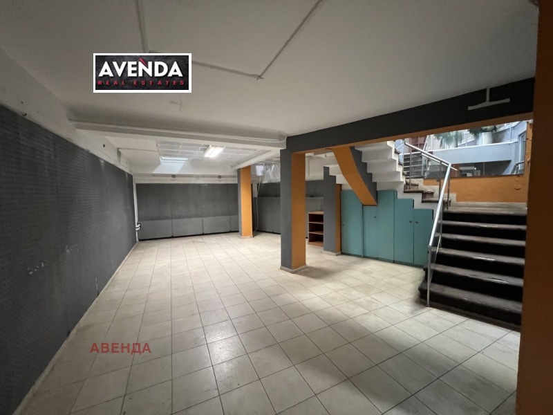 De inchiriat  Birou Sofia , Strelbiște , 434 mp | 40368559 - imagine [9]