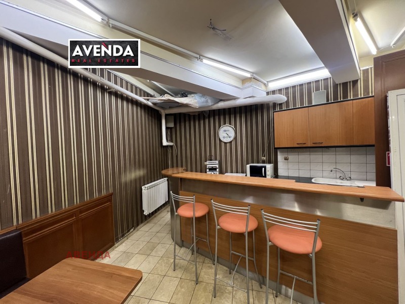 De inchiriat  Birou Sofia , Strelbiște , 434 mp | 40368559 - imagine [11]