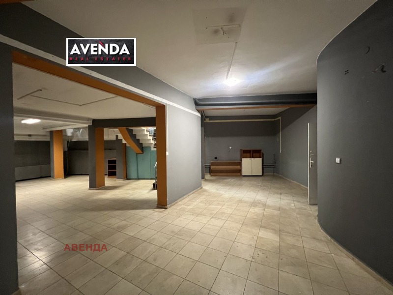 De inchiriat  Birou Sofia , Strelbiște , 434 mp | 40368559 - imagine [5]