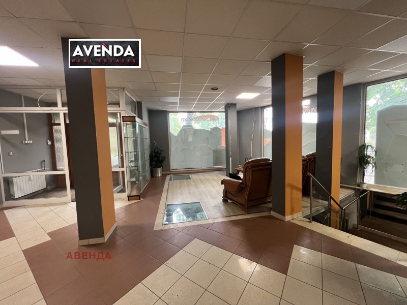 De inchiriat  Birou Sofia , Strelbiște , 434 mp | 40368559 - imagine [6]