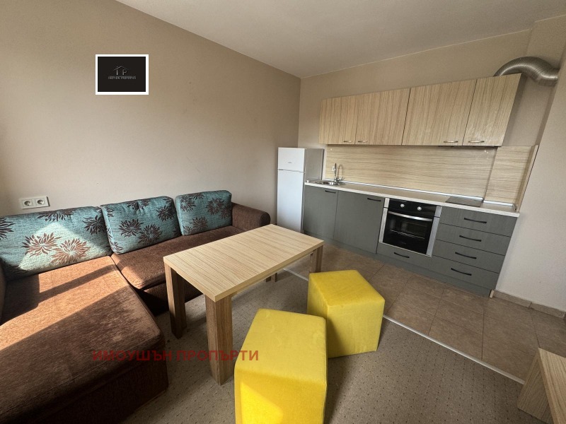 Дава под нем  2-стаен, град София, Студентски град •  598 EUR • ID 72476370 — holmes.bg - [1] 