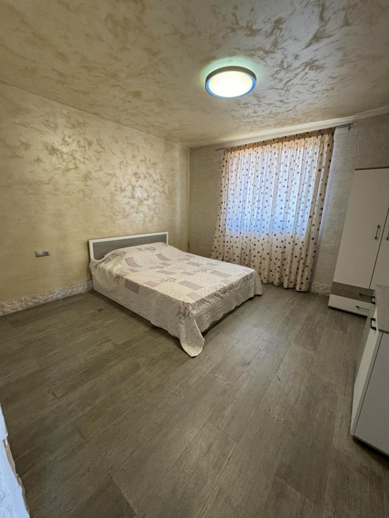 Para alugar  Casa região Sófia , Bojurichtche , 80 m² | 19801640 - imagem [13]