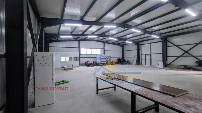 Дава под наем СКЛАД, с. Присово, област Велико Търново, снимка 3 - Складове - 52686315