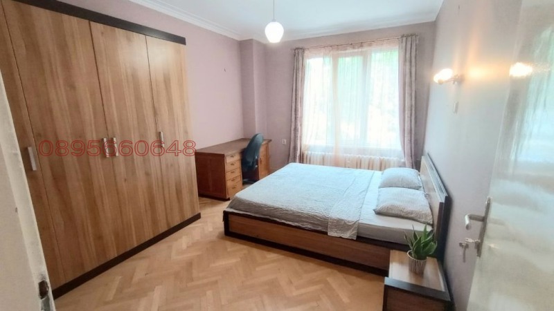 Издаје се  1 спаваћа соба Софија , Центар , 70 м2 | 57266357 - слика [4]