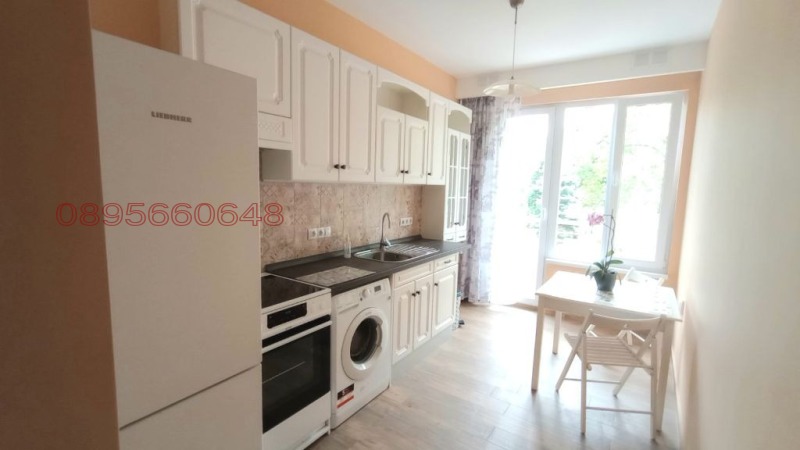 Издаје се  1 спаваћа соба Софија , Центар , 70 м2 | 57266357 - слика [5]