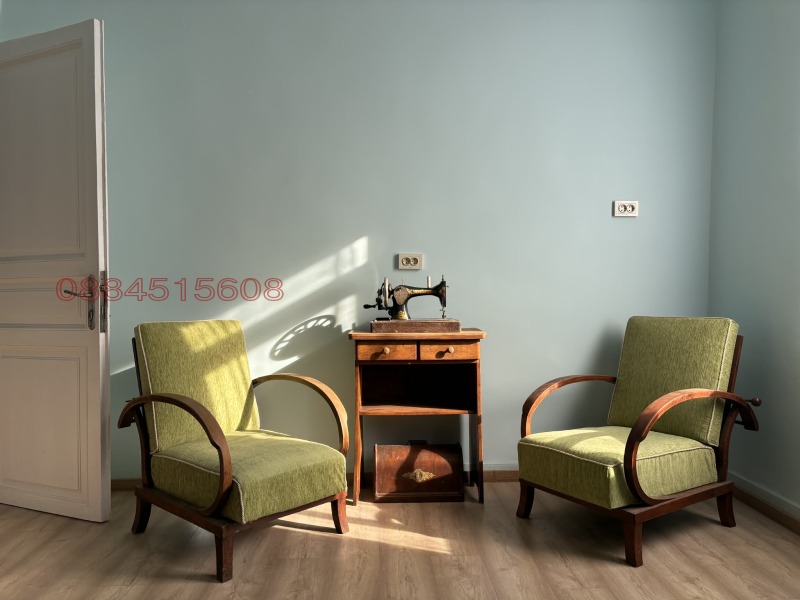 Дава под наем 3-СТАЕН, гр. Бургас, Център