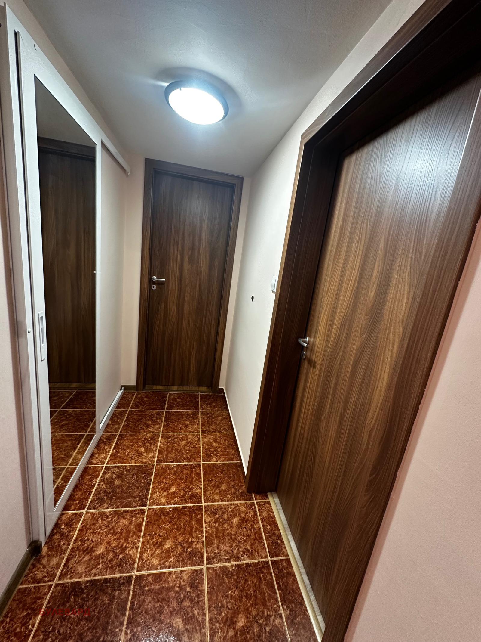 Дава под наем 3-СТАЕН, гр. София, Света Троица, снимка 12 - Апартаменти - 54002489