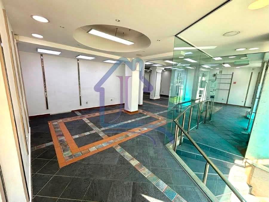 Дава под наем МАГАЗИН, гр. Варна, Център, снимка 3 - Магазини - 54968403