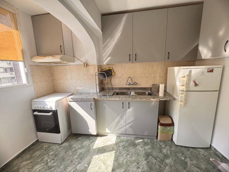 Zu vermieten  2 Schlafzimmer Burgas , Slawejkow , 75 qm | 73173935 - Bild [2]
