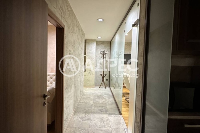 Издаје се  Канцеларија Софија , Центар , 120 м2 | 42632337 - слика [6]