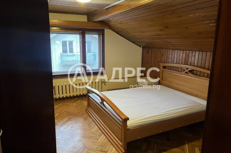 Дава под нем  3-стаен, град София, Левски •  575 EUR • ID 88439247 — holmes.bg - [1] 