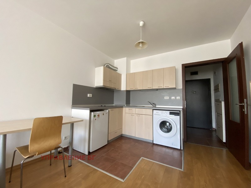 För uthyrning  Studio Sofia , Studentski grad , 50 kvm | 83393396 - bild [2]