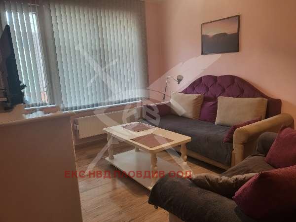 Дава под наем 2-СТАЕН, гр. Пловдив, Център