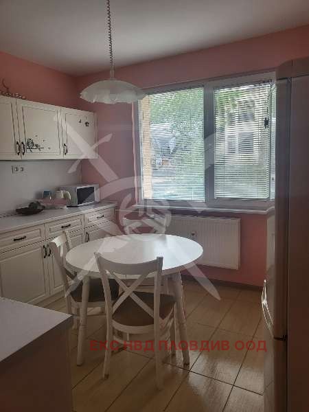 Дава под наем 2-СТАЕН, гр. Пловдив, Център, снимка 2 - Апартаменти - 54336390