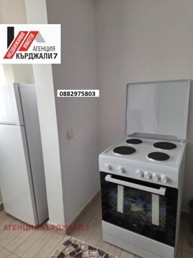 2 bedroom Vazrozhdentsi, Kardzhali 10