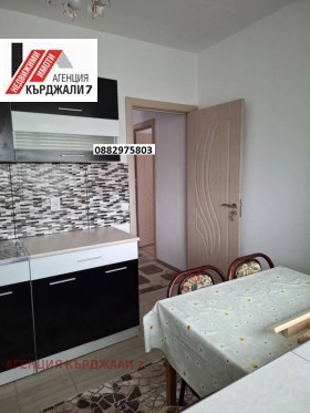 2 bedroom Vazrozhdentsi, Kardzhali 9