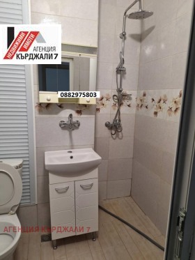 2 bedroom Vazrozhdentsi, Kardzhali 11