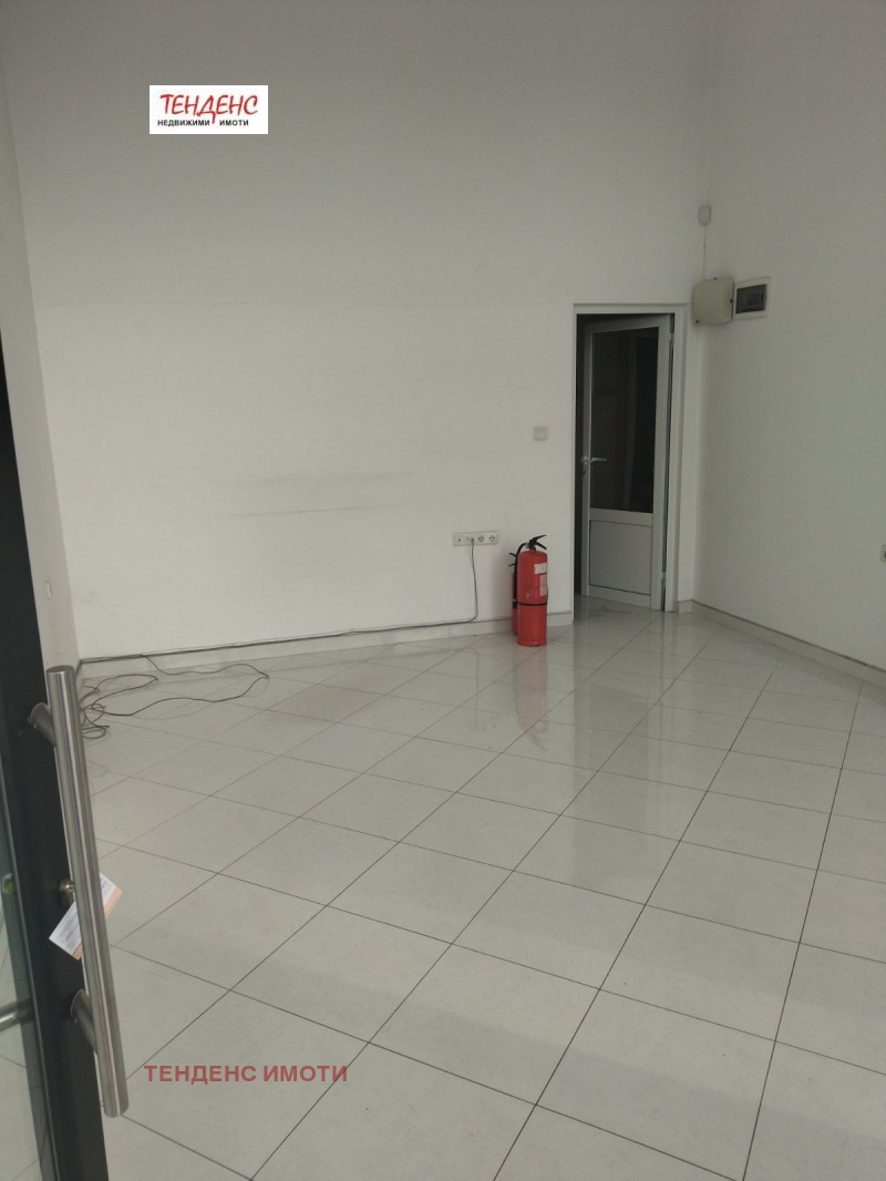 Til leje  Butik Kardzhali , Tsentar , 45 kvm | 10347146 - billede [3]