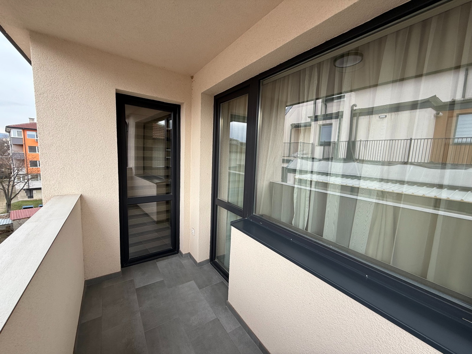 Дава под наем 2-СТАЕН, гр. Търговище, Вароша, снимка 13 - Апартаменти - 53855025