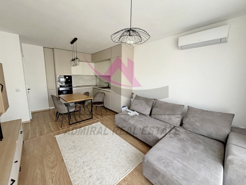 Zu vermieten  1 Schlafzimmer Warna , Pobeda , 60 qm | 35440425