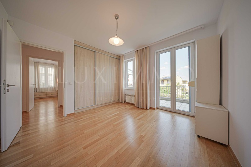 В аренду  2 спальни София , м-т Камбаните , 141 кв.м | 68064732 - изображение [16]