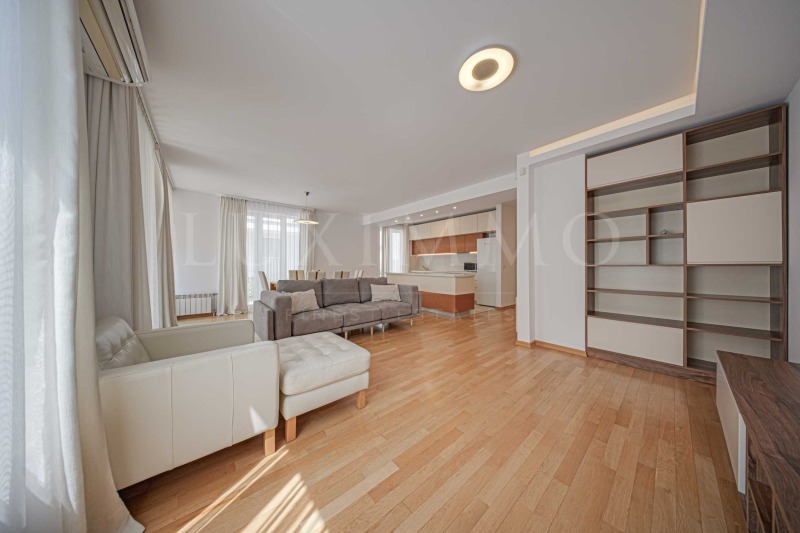 В аренду  2 спальни София , м-т Камбаните , 141 кв.м | 68064732