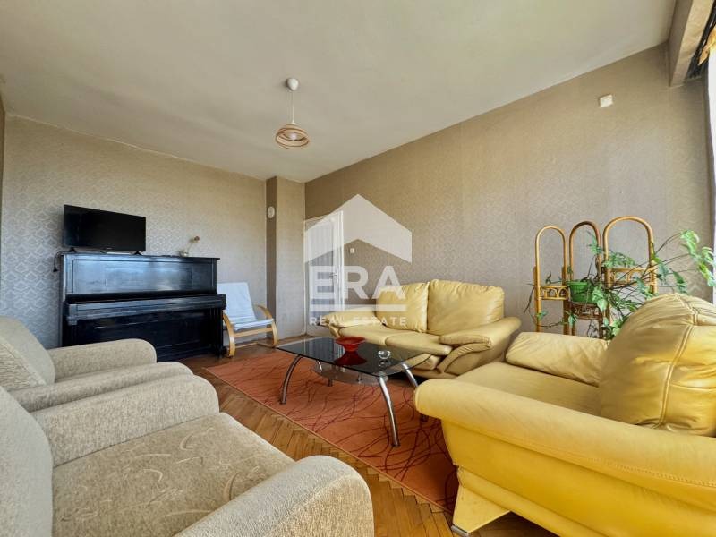 En renta  1 dormitorio Sofia , Jadzhi Dimitar , 55 metros cuadrados | 55726178