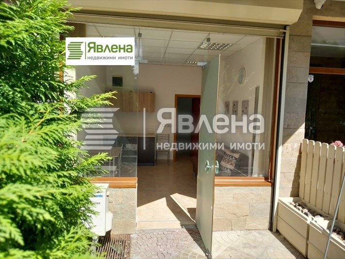A louer  Boutique Sofia , Karpouzitsa , 26 m² | 93584708