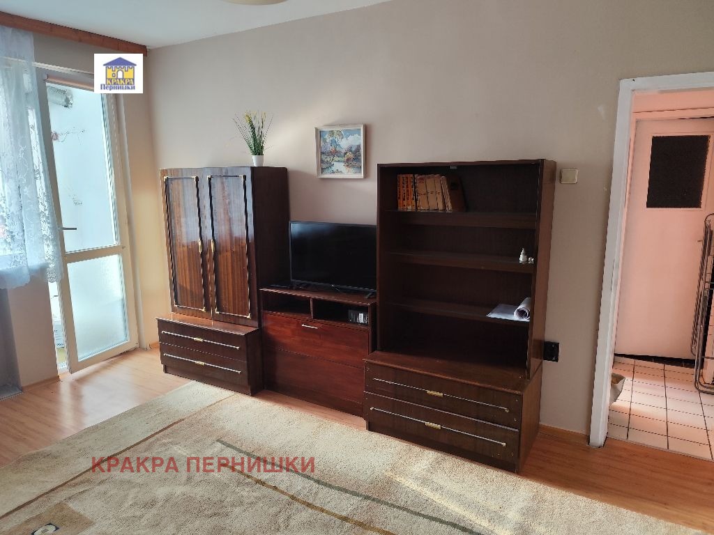 Дава под наем 1-СТАЕН, гр. Перник, Център, снимка 6 - Апартаменти - 54358013