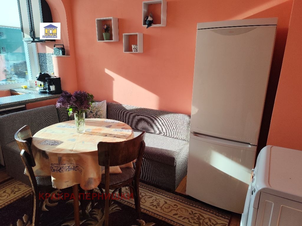 Дава под наем 1-СТАЕН, гр. Перник, Център, снимка 4 - Апартаменти - 54358013