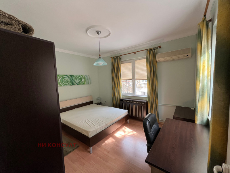 Zu vermieten  2 Schlafzimmer Sofia , Zentar , 80 qm | 50913388 - Bild [4]