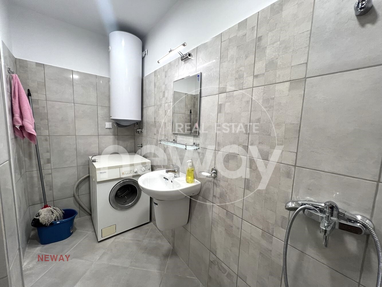 Дава под наем 3-СТАЕН, гр. Плевен, Идеален център, снимка 14 - Апартаменти - 53734691