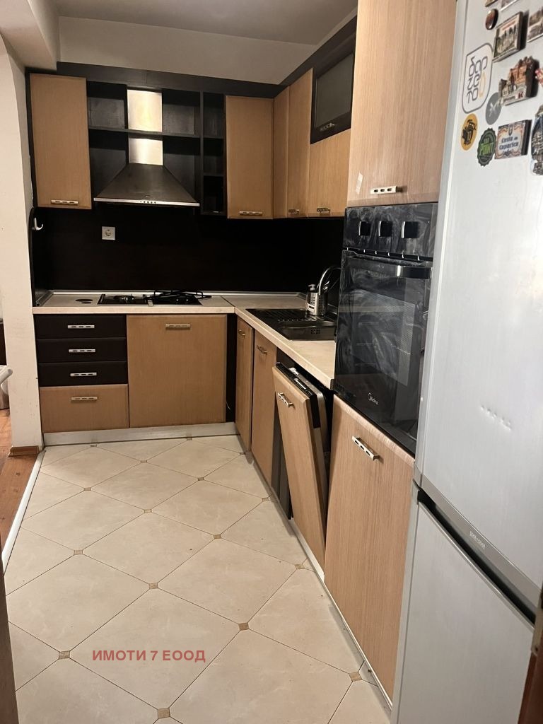 Дава под наем  4-стаен град София , Белите брези , 120 кв.м | 96900479
