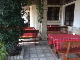 Bar; Kavárna Kavarna, oblast Dobrich 4