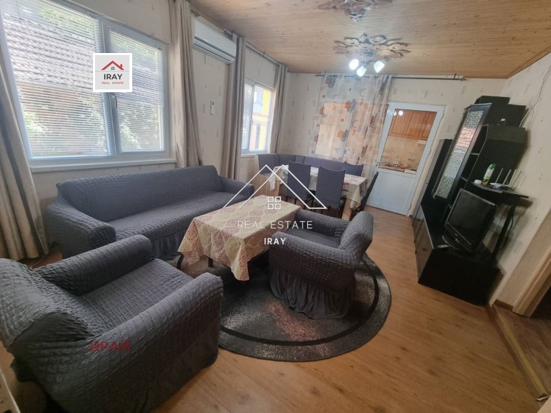 Дава под наем КЪЩА, гр. Стара Загора, ОРБ, снимка 2 - Къщи - 53498332