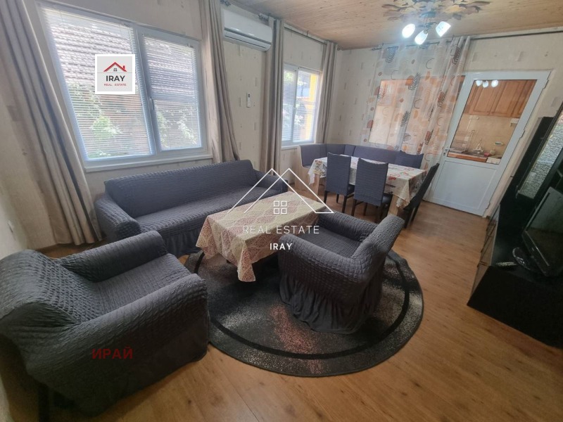 Дава под наем КЪЩА, гр. Стара Загора, ОРБ, снимка 3 - Къщи - 53498332