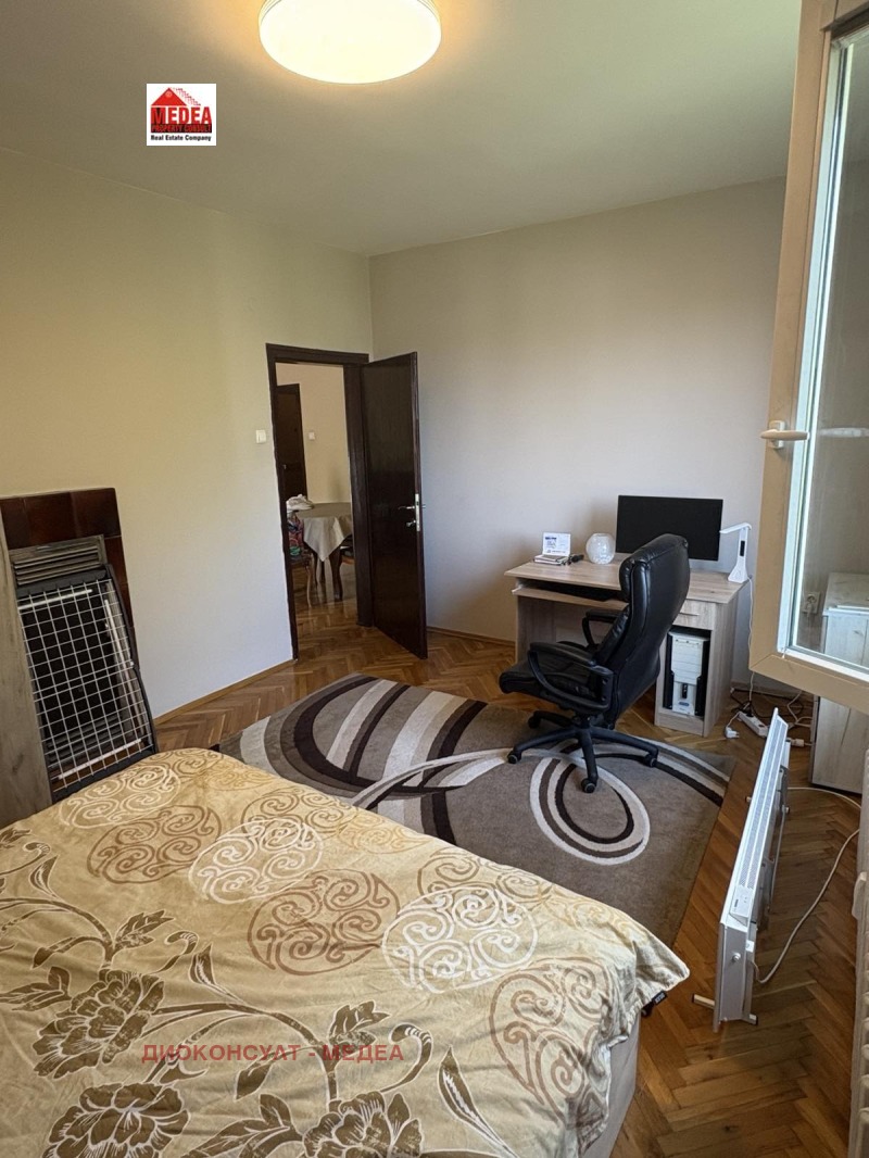 K pronájmu  1 ložnice Sofia , Doktorski pametnik , 85 m2 | 98551623 - obraz [5]