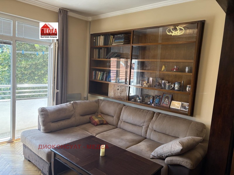 K pronájmu  1 ložnice Sofia , Doktorski pametnik , 85 m2 | 98551623