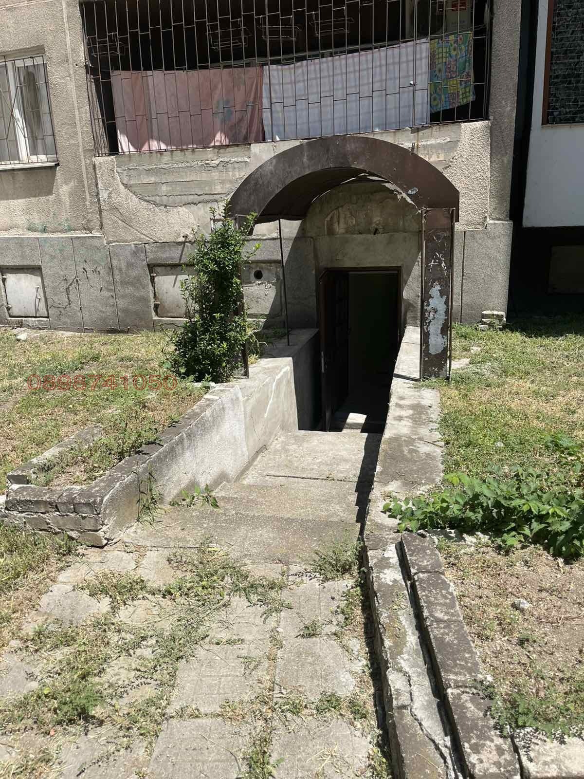 Дава под наем АТЕЛИЕ, ТАВАН, гр. Пловдив, Тракия, снимка 3 - Апартаменти - 55517357