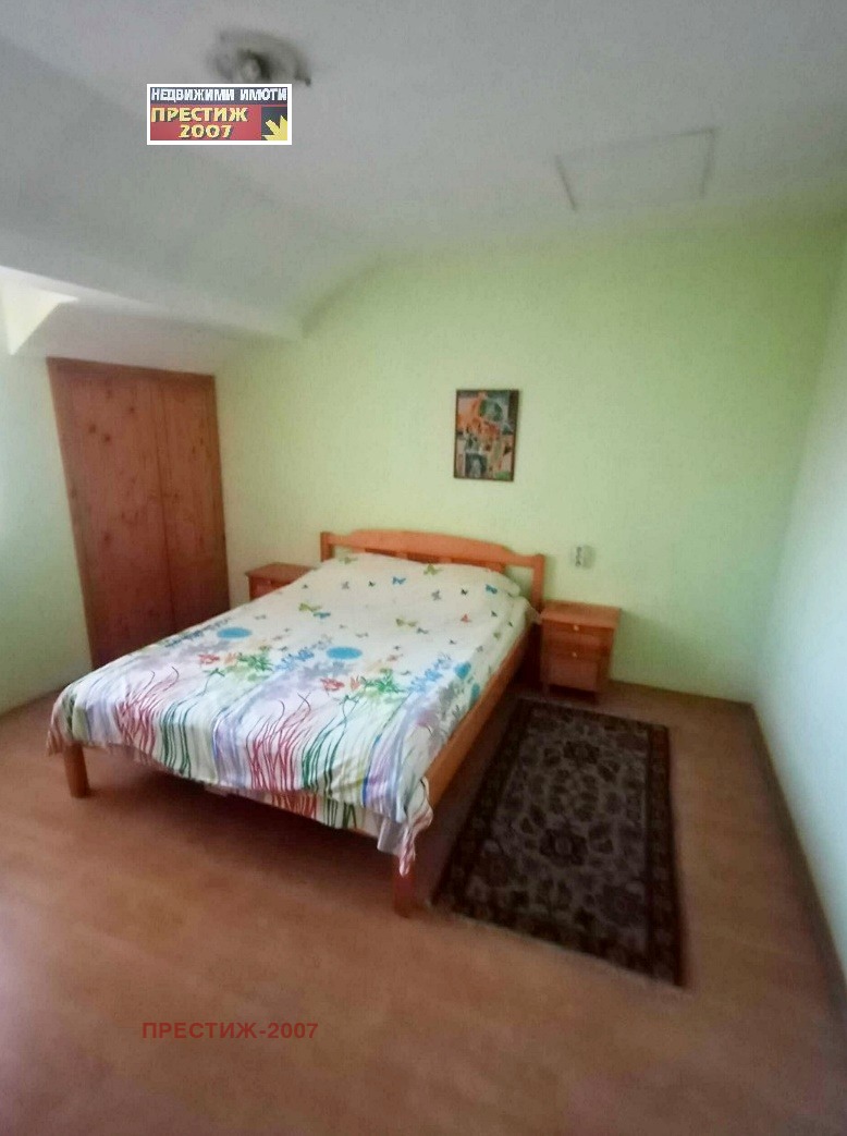 Издаје се  2 спаваће собе Шумен , Добруджански , 90 м2 | 25812341