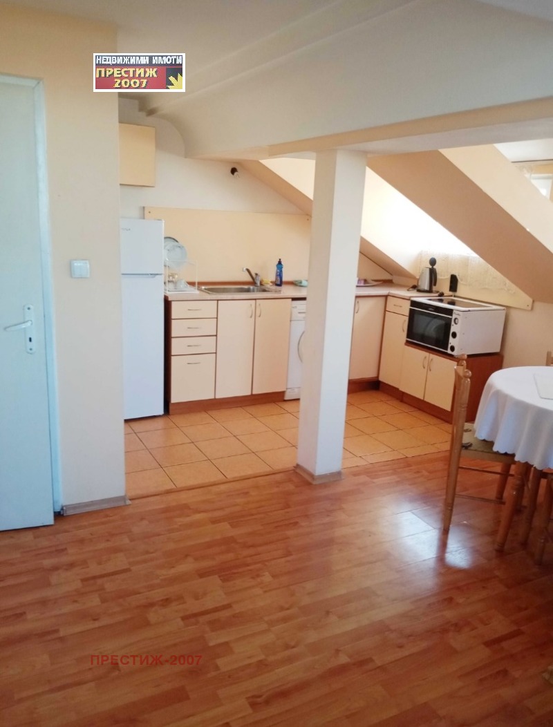 Издаје се  2 спаваће собе Шумен , Добруджански , 90 м2 | 25812341 - слика [2]