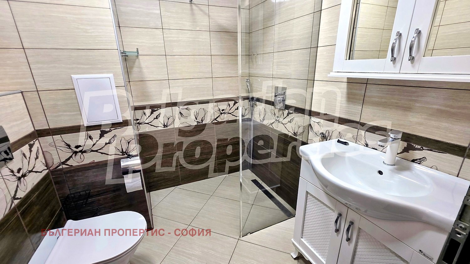 Дава под наем 3-СТАЕН, гр. София, Лозенец, снимка 4 - Апартаменти - 54123455